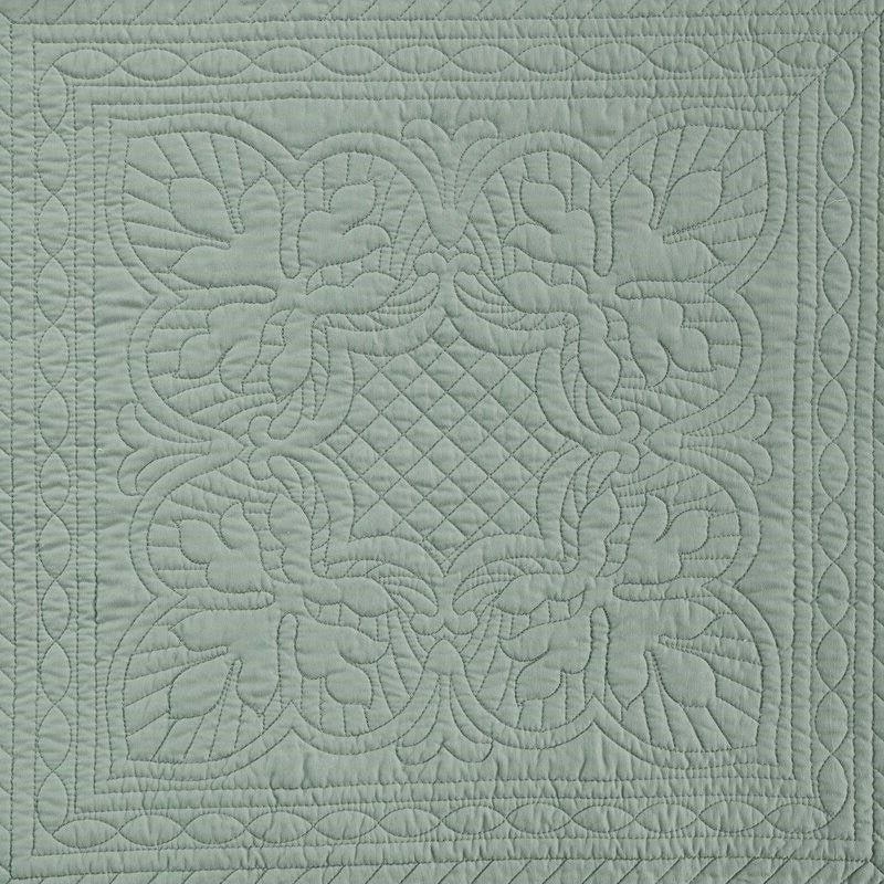 Full/Queen Size 3 Piece Reversible Scalloped Edges Microfiber Quilt Set in Seafoam