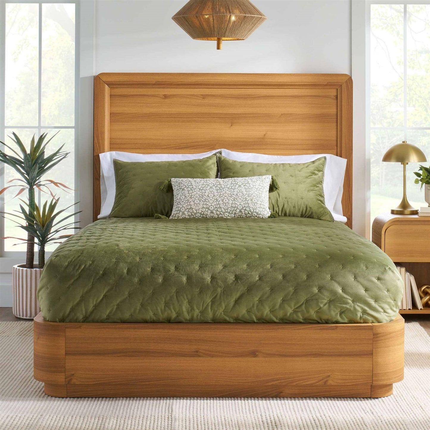 Queen Size Elite Brown Curved Wooden Platform Bed