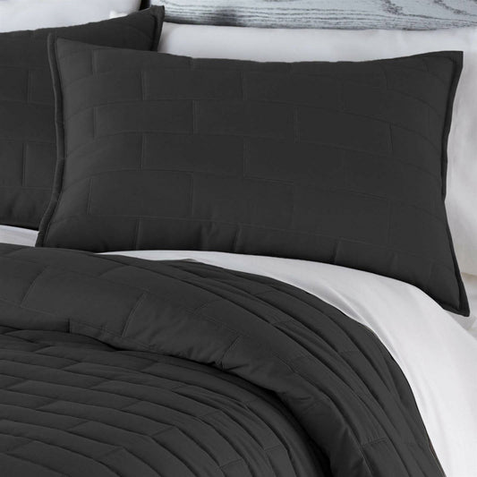 Twin/Twin XL Modern Brick Stitch Microfiber Reversible 2 Piece Quilt Set in Black