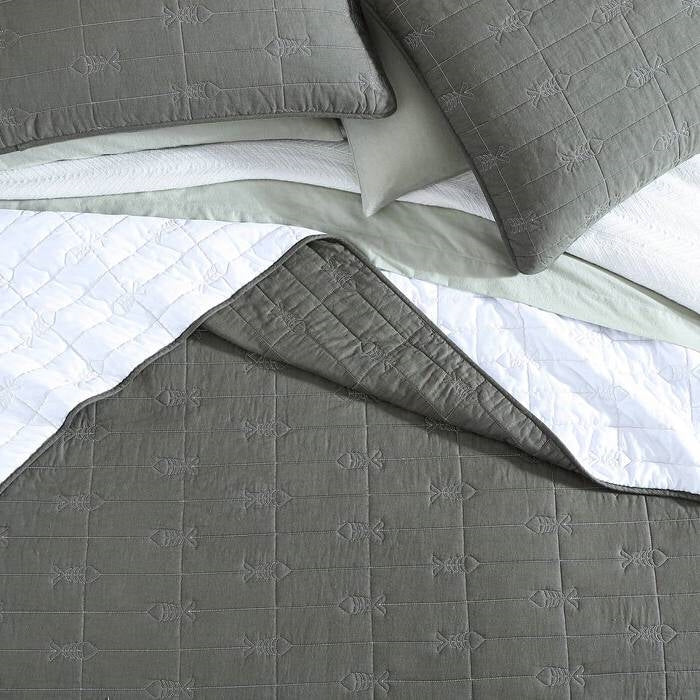 Lightweight Green Brick Fish 4 Piece Cotton Daybed Set