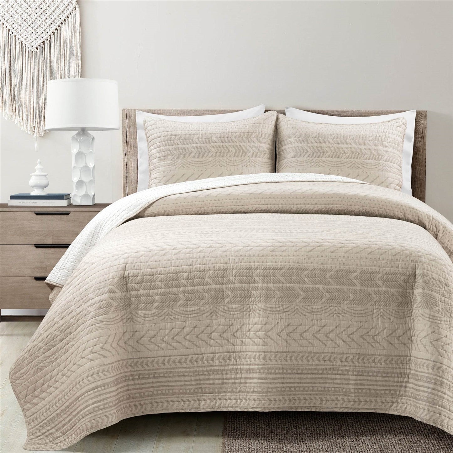 Full/Queen Scandinavian Beige Reversible Cotton Quilt Set