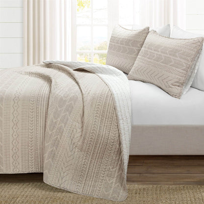 Full/Queen Scandinavian Beige Reversible Cotton Quilt Set