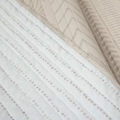 Full/Queen Scandinavian Beige Reversible Cotton Quilt Set