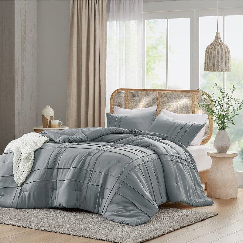Full/Queen Microfiber Pleated Soft Washed Comforter Set Blue/Gray