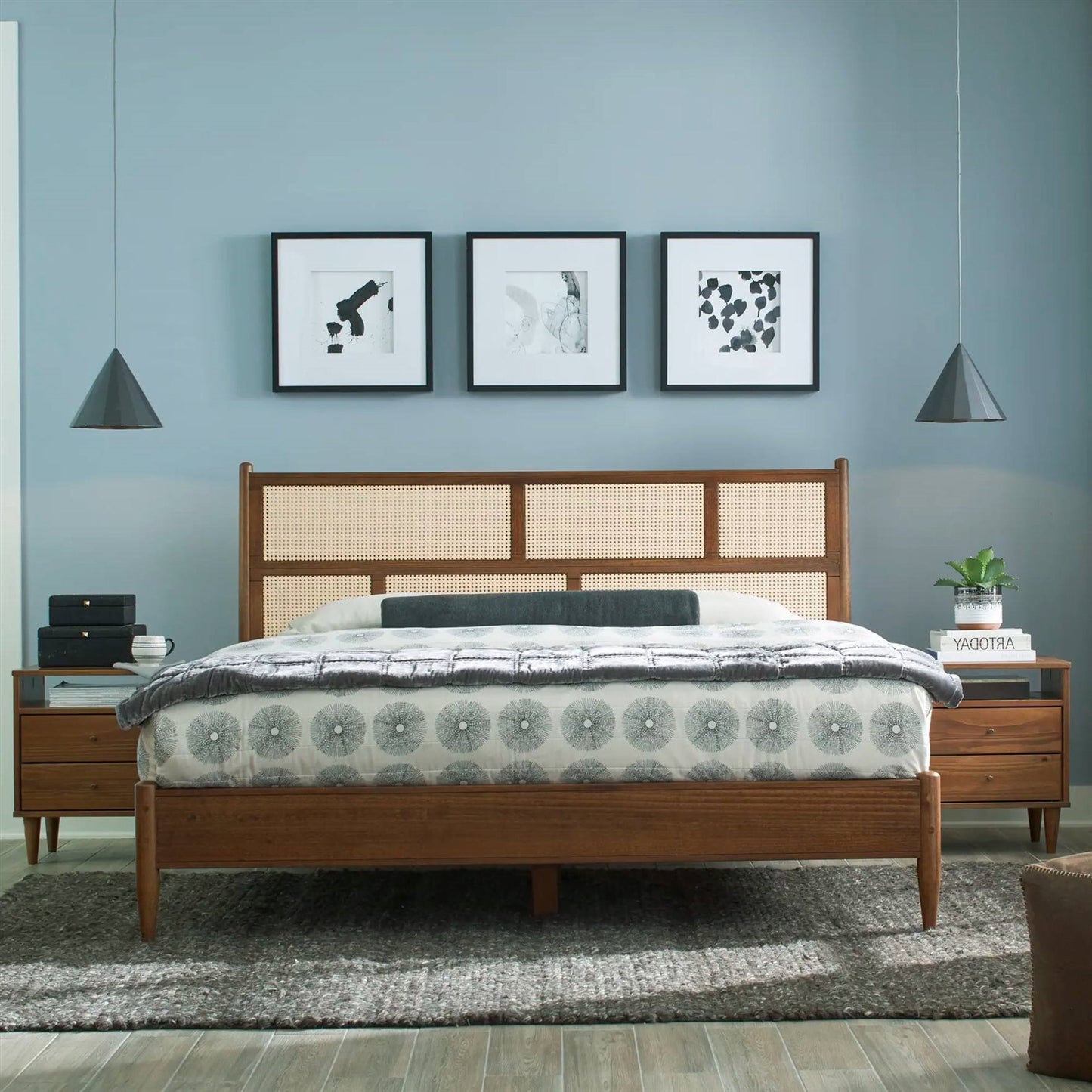 Queen Size Cane Paneling Hardwood Platform Bed in Walnut