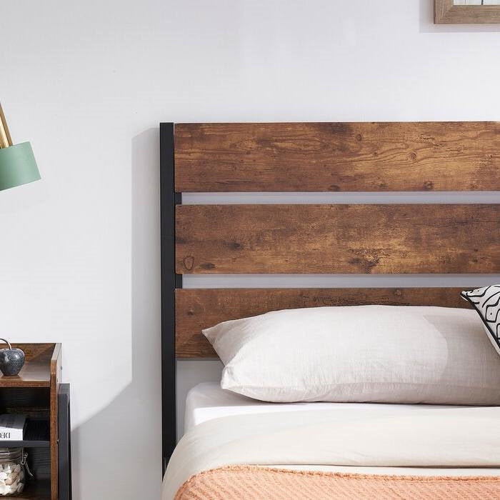 Queen Size Rustic Industrial Platform Bed Frame Wood Slatted Headboard and Footboard