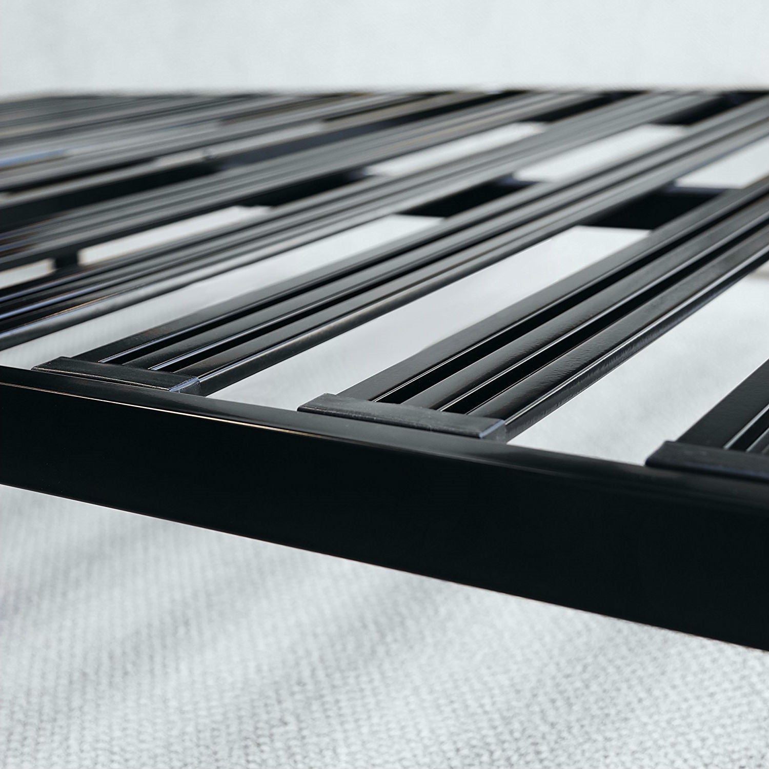 Twin size Heavy Duty Metal Platform Bed Frame with Wide Steel Slats