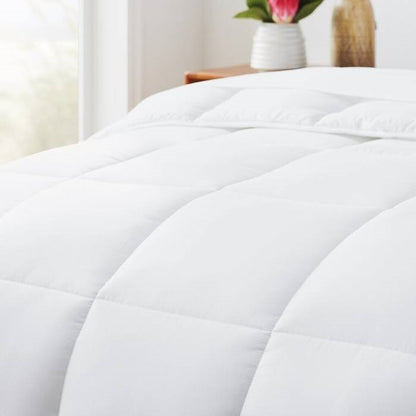 Twin Size All Seasons Plush White Polyester Down Alternative Comforter