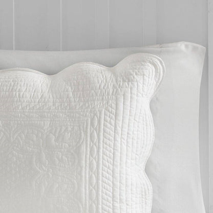 Full/Queen Size 3 Piece Reversible Scalloped Edges Microfiber Quilt Set in White